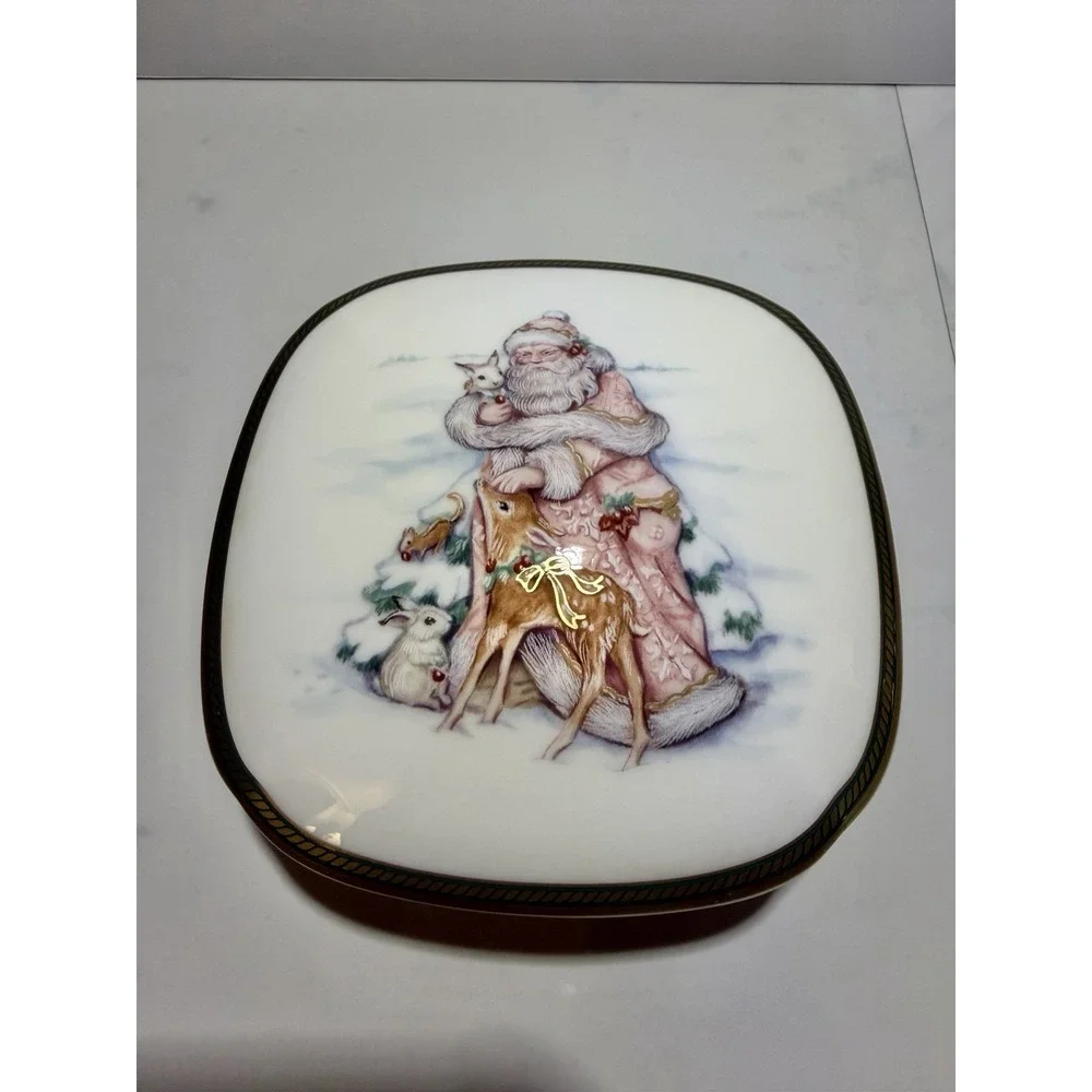 Fitz & Floyd Classic Choices Winter Holiday Lidded Trinket Box Candy Dish 5